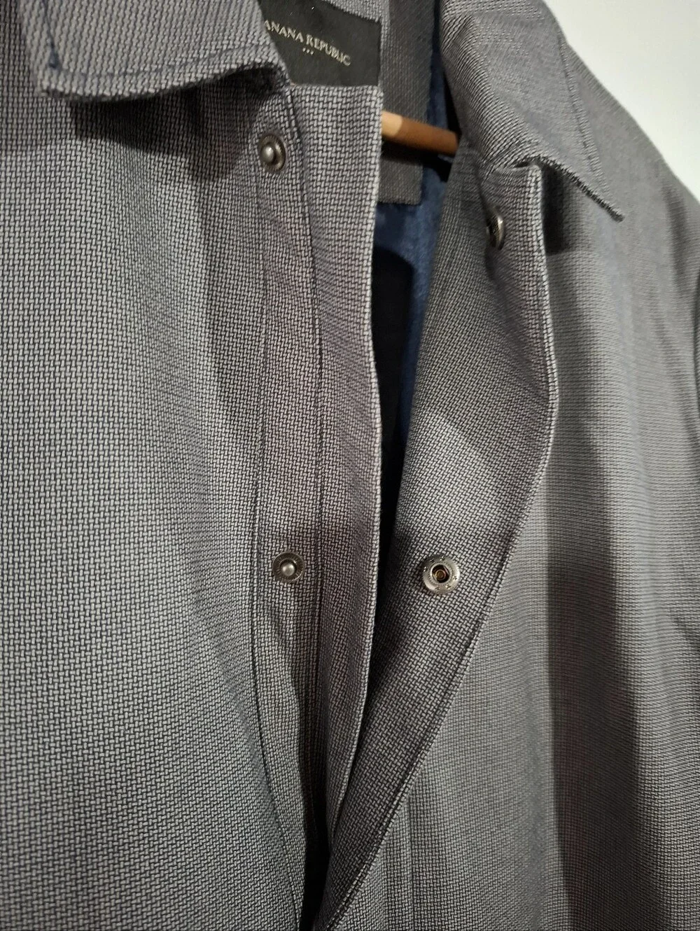 Banana Republic Men's Charcoal Gray Micro-Check Trench Coat Long Cotton Sz M